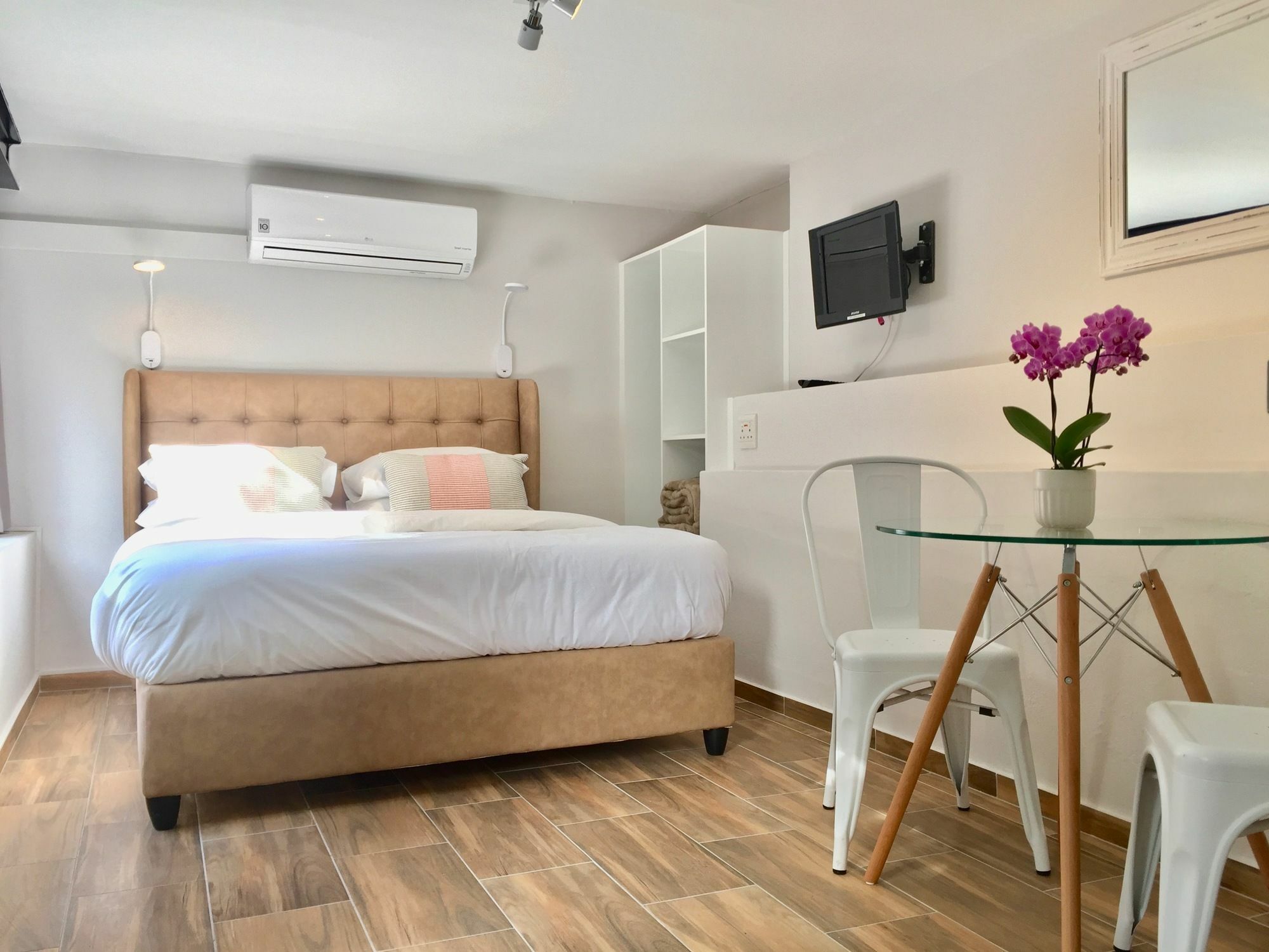 Urban Oasis At Windburg Suites Cape Town Exterior photo