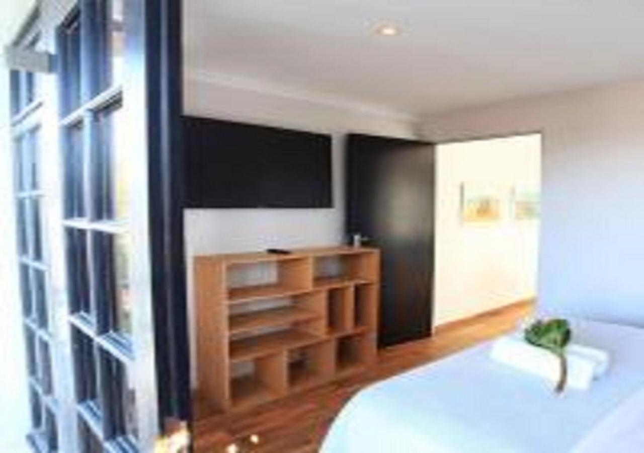 Urban Oasis At Windburg Suites Cape Town Exterior photo